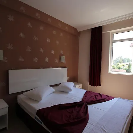 Almila Aparthotel 2*