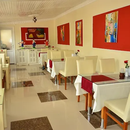 Ξενοδοχείο με διαμερίσματα Almila