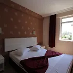 Almila Aparthotel 2*