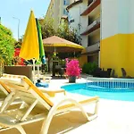 Almila Aparthotel 2*